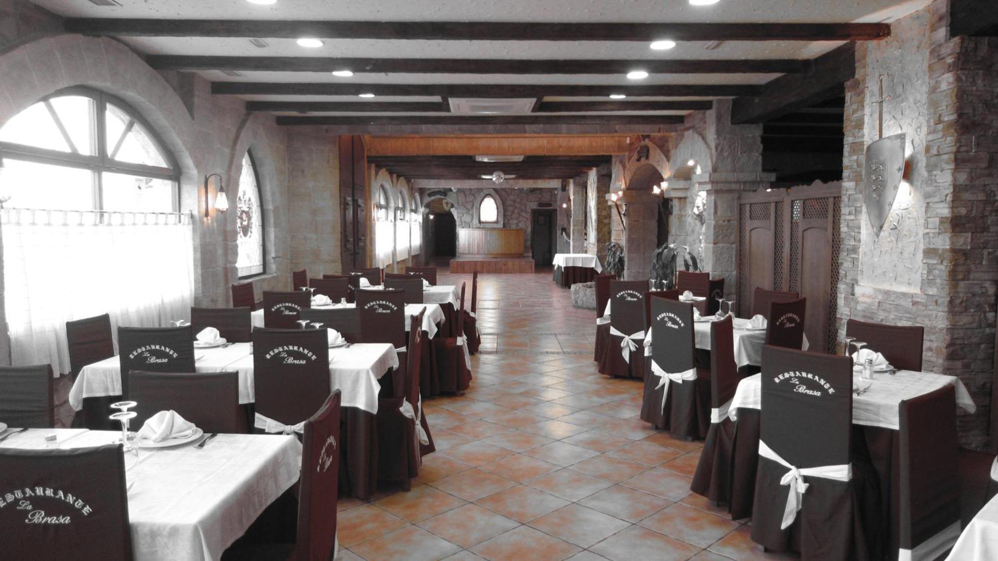 Hotel La Brasa Vélez de Benaudalla Exteriör bild